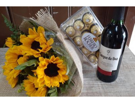 Buquê 06 girassóis, vinho e chocolate