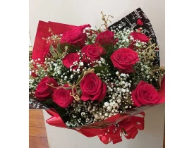 Buquê com 12 rosas  colombianas 